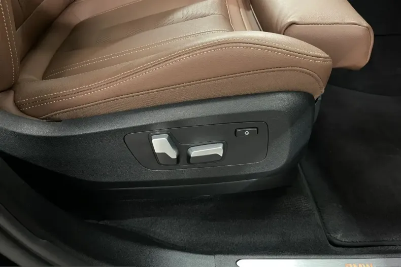 BMW X5 (Seria X) din 2021 cu 133.543 km - oferta BMW218989 - foto 32