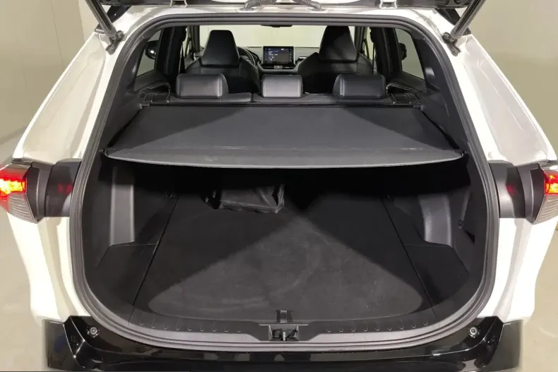 Toyota RAV4 din 2021 cu 86.575 km - oferta TOY218996 - foto 12