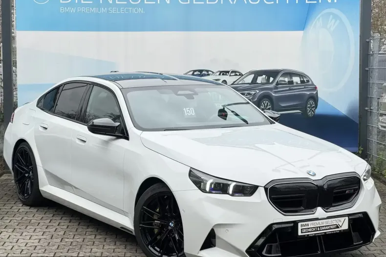 BMW M5 (Seria 5) din 2024 cu 10.122 km - oferta BMW219002 - foto 1