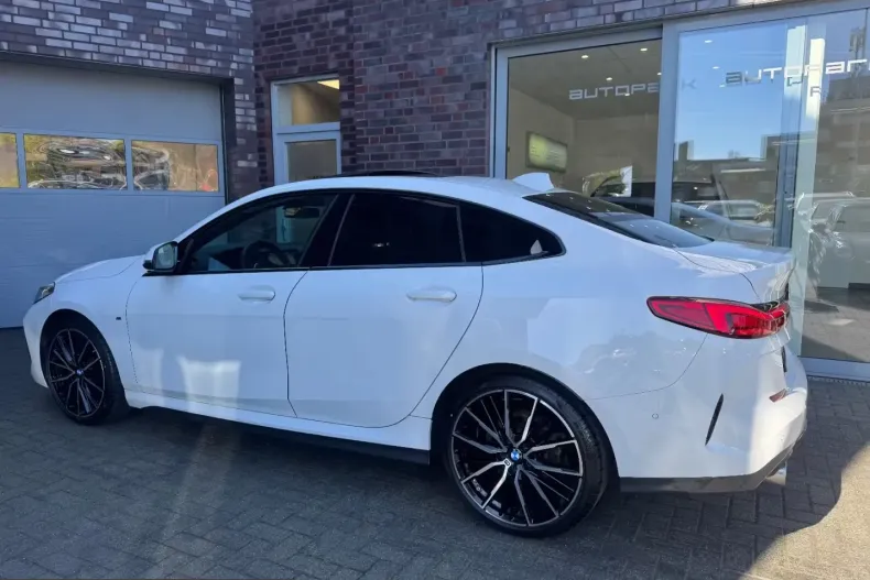 BMW 218i (Seria 2) din 2024 cu 45.100 km - oferta BMW219007 - foto 4