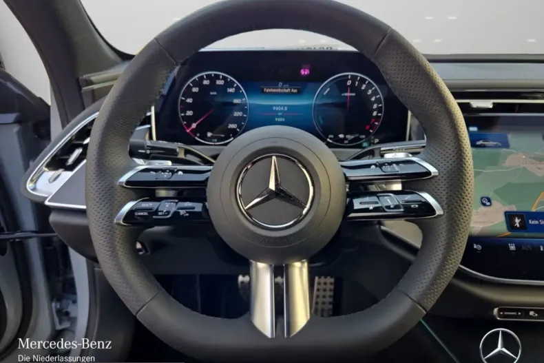 Mercedes-Benz E 400 (Clasa E) din 2025 cu 9.399 km - oferta MER219010 - foto 11