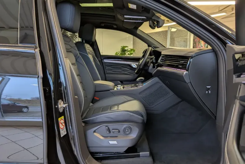 Volkswagen Touareg din 2025 cu 19.789 km - oferta VOL219013 - foto 14