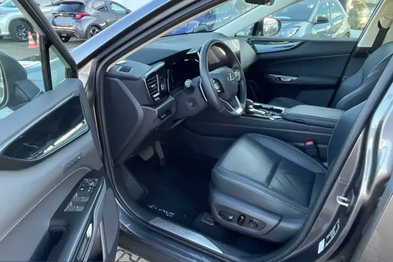 Lexus NX 350h din 2024 cu 9.114 km - oferta LEX219014 - foto 9