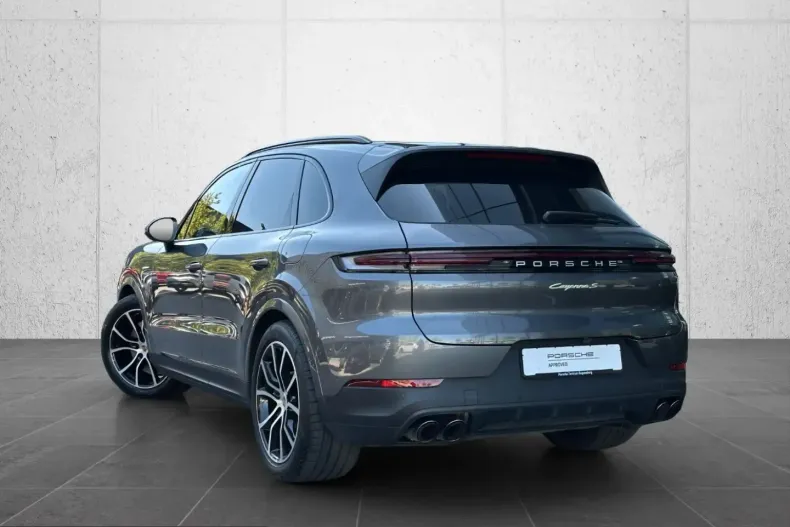 Porsche Cayenne din 2024 cu 26.900 km - oferta POR219019 - foto 3