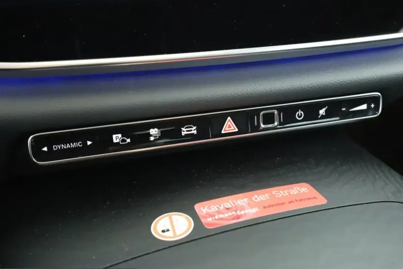 Mercedes-Benz E 400 (Clasa E) din 2025 cu 8.100 km - oferta MER219021 - foto 18