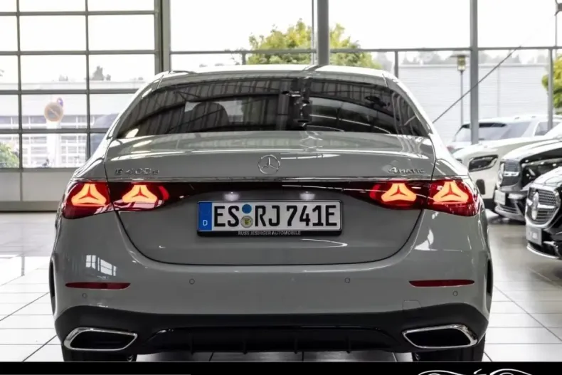 Mercedes-Benz E 400 (Clasa E) din 2025 cu 12.100 km - oferta MER219023 - foto 14