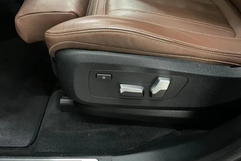 BMW X5 (Seria X) din 2021 cu 142.432 km - oferta BMW219031 - foto 29