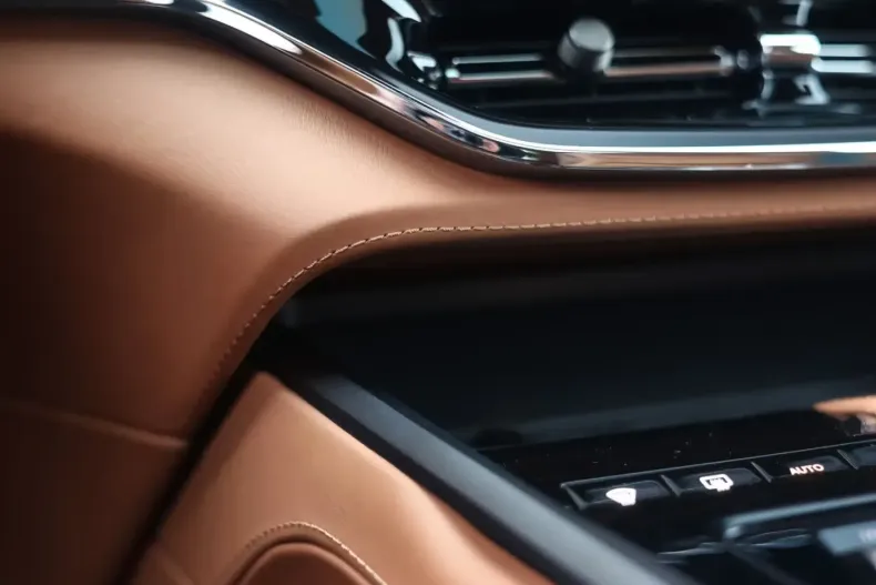 Aston Martin DBX din 2025 cu 4.354 km - oferta AST219033 - foto 21