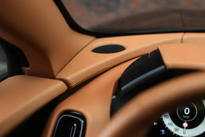 Aston Martin DBX din 2025 cu 4.354 km - oferta AST219033 - foto 36
