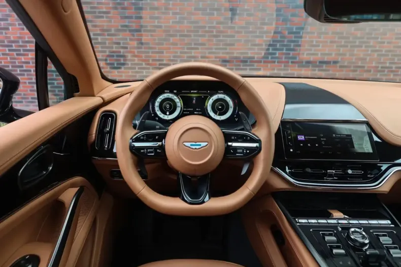 Aston Martin DBX din 2025 cu 4.354 km - oferta AST219033 - foto 39