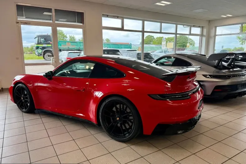 Porsche 992 din 2024 cu 11.785 km - oferta POR219043 - foto 3