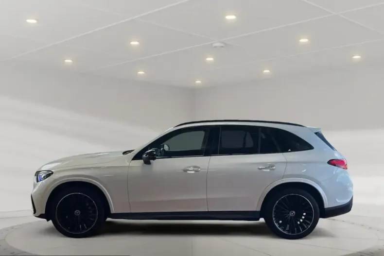 Mercedes-Benz GLC 300 (Clasa GLC) din 2023 cu 49.100 km - oferta MER219049 - foto 3