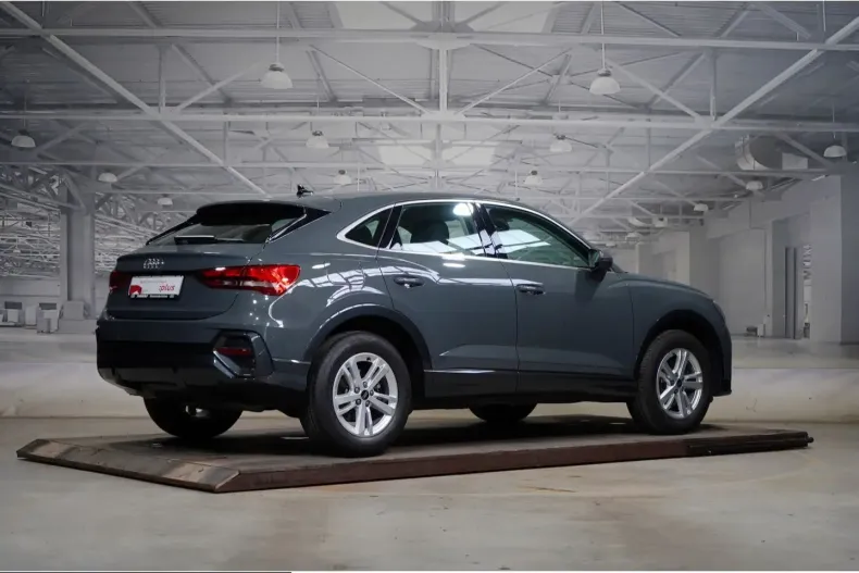 Audi Q3 din 2022 cu 40.600 km - oferta AUD219052 - foto 3