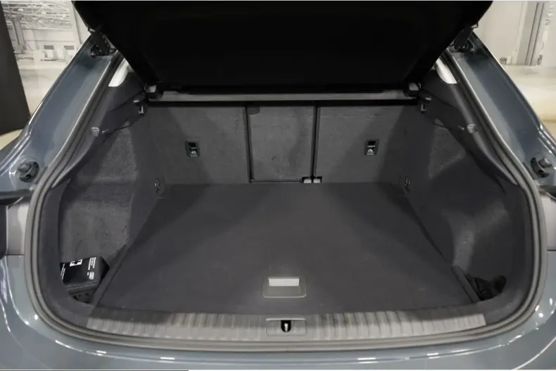 Audi Q3 din 2022 cu 40.600 km - oferta AUD219052 - foto 10