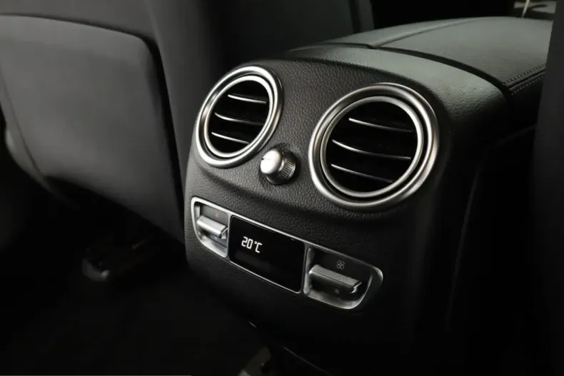 Mercedes-Benz GLC 300 (Clasa GLC) din 2022 cu 99.276 km - oferta MER219053 - foto 23