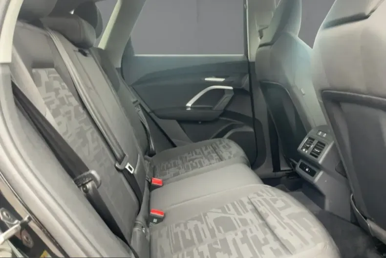 Audi Q5 din 2025 cu 26.543 km - oferta AUD219070 - foto 12