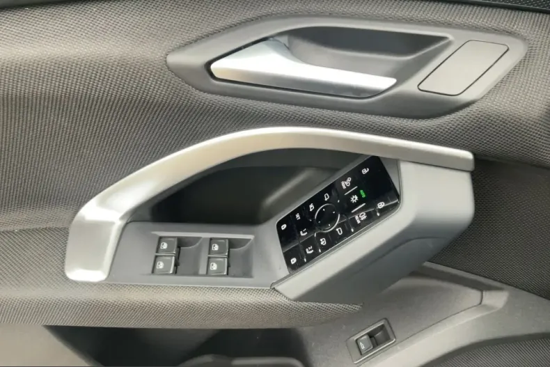 Audi Q5 din 2025 cu 26.543 km - oferta AUD219070 - foto 16