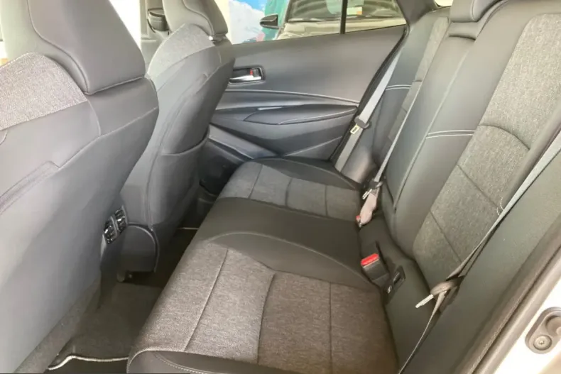 Toyota Corolla din 2025 cu 12.793 km - oferta TOY219071 - foto 10