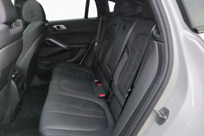 BMW X6 (Seria X) din 2022 cu 37.644 km - oferta BMW219073 - foto 12