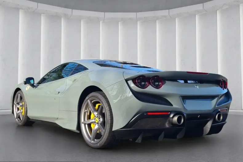 Ferrari F8 din 2021 cu 7.582 km - oferta FER219085 - foto 3
