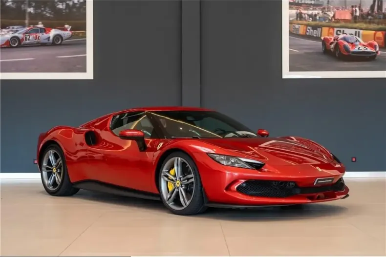 Ferrari 296 GTB din 2022 cu 11.614 km - oferta FER219088 - foto 4