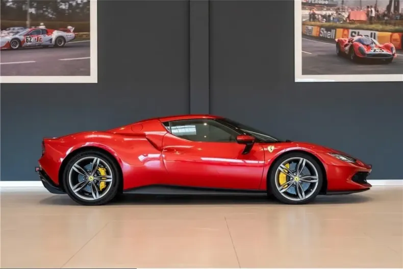 Ferrari 296 GTB din 2022 cu 11.614 km - oferta FER219088 - foto 6
