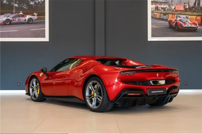 Ferrari 296 GTB din 2022 cu 11.614 km - oferta FER219088 - foto 7