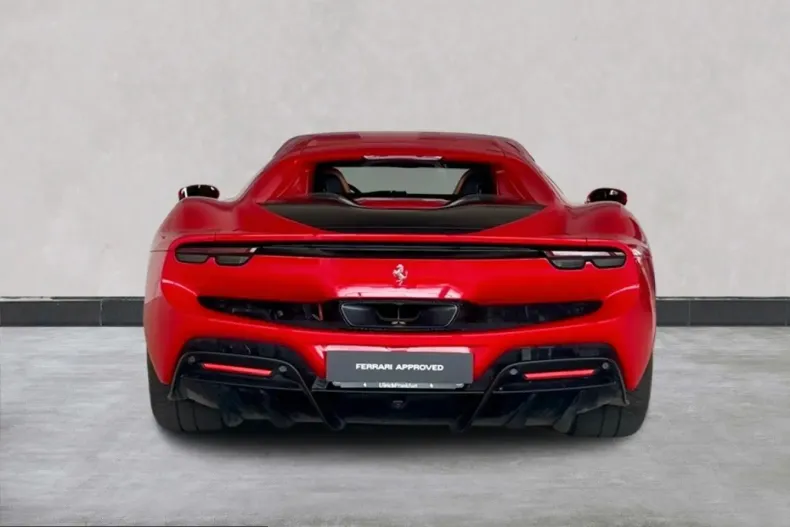 Ferrari 296 GTB din 2024 cu 6.600 km - oferta FER219089 - foto 7