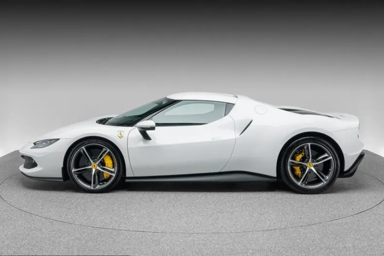 Ferrari 296 GTB din 2023 cu 16.400 km - oferta FER219090 - foto 2