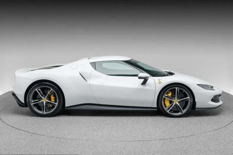 Ferrari 296 GTB din 2023 cu 16.400 km - oferta FER219090 - foto 8