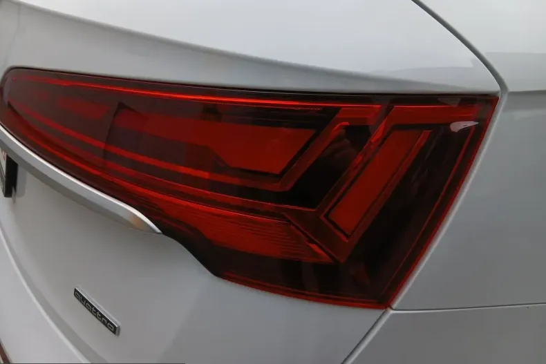 Audi Q5 din 2025 cu 21.999 km - oferta AUD219093 - foto 8