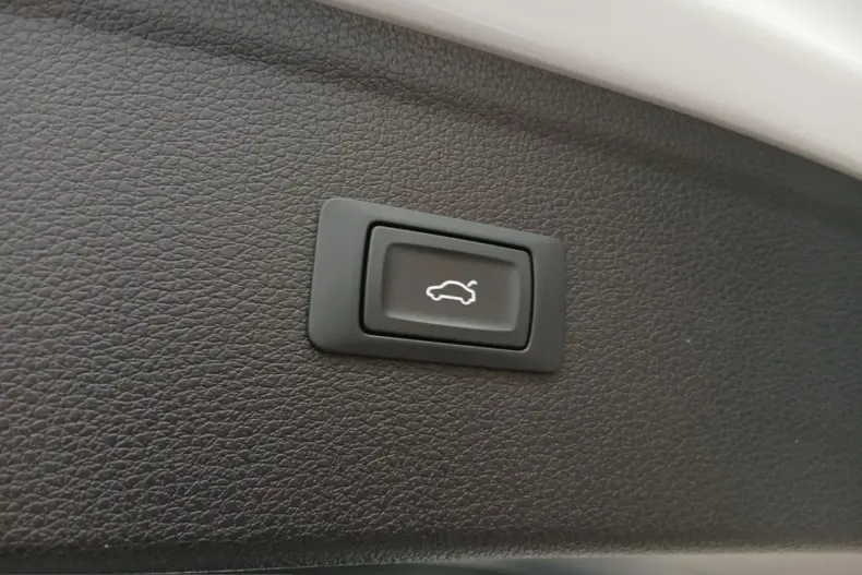 Audi Q5 din 2025 cu 21.999 km - oferta AUD219093 - foto 21