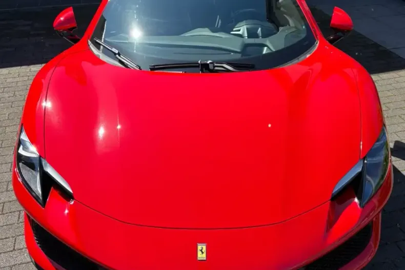 Ferrari 296 GTS din 2025 cu 299 km - oferta FER219095 - foto 1