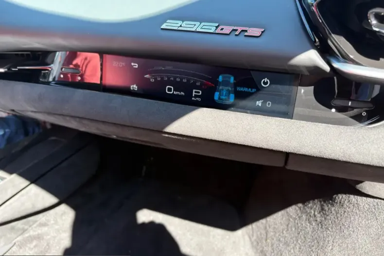 Ferrari 296 GTS din 2025 cu 299 km - oferta FER219095 - foto 12