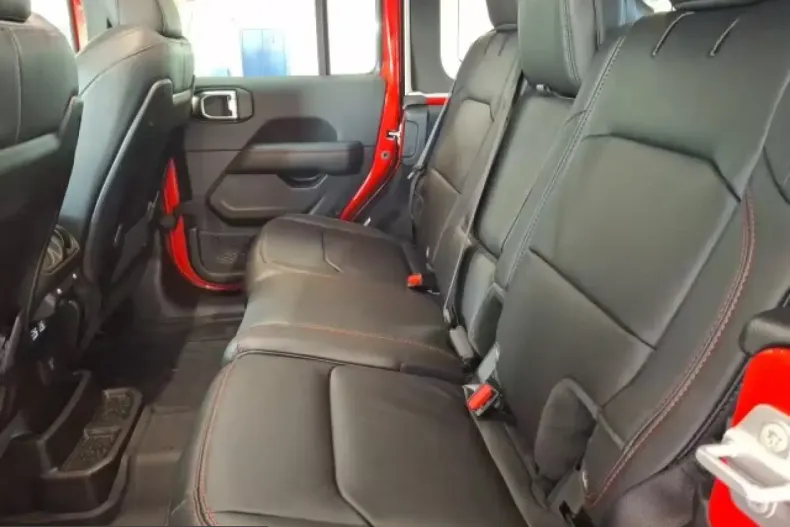 Jeep Wrangler din 2025 cu 2.850 km - oferta JEE219096 - foto 13