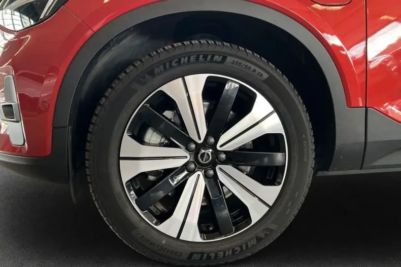 Volvo XC40 din 2024 cu 23.798 km - oferta VOL219104 - foto 7
