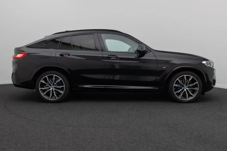 BMW X4 (Seria X) din 2024 cu 10.955 km - oferta BMW219108 - foto 4