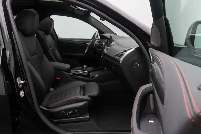 BMW X4 (Seria X) din 2024 cu 10.955 km - oferta BMW219108 - foto 20