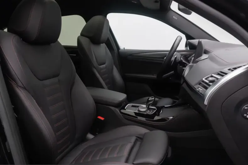 BMW X4 (Seria X) din 2024 cu 10.955 km - oferta BMW219108 - foto 21