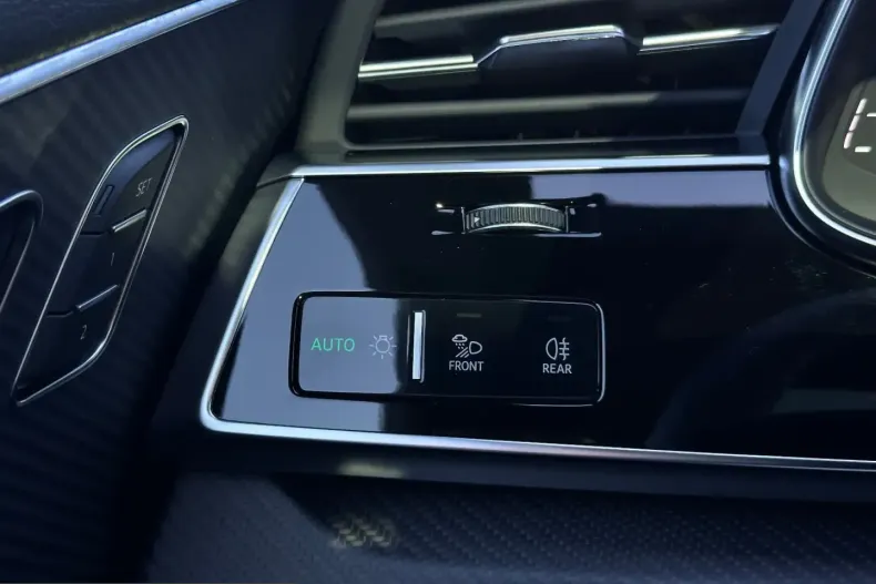 Audi RSQ8 din 2024 cu 32.766 km - oferta AUD219132 - foto 9