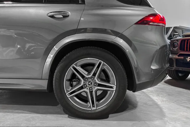 Mercedes-Benz GLE 400 (Clasa GLE) din 2023 cu 59.990 km - oferta MER219136 - foto 26