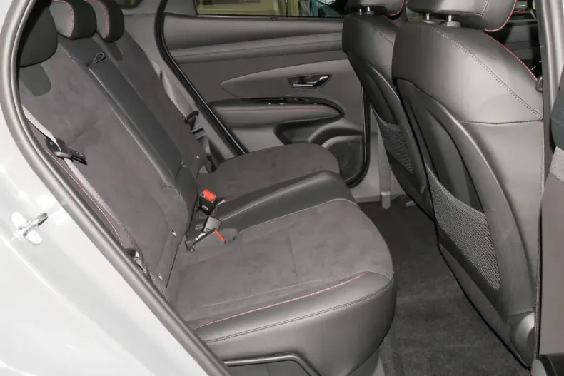 Hyundai Tucson din 2025 cu 13.584 km - oferta HYU219138 - foto 10