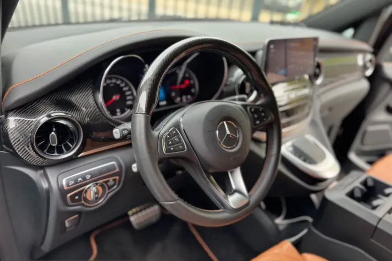 Mercedes-Benz V 300 (Clasa V) din 2023 cu 57.000 km - oferta MER219174 - foto 11