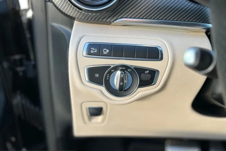 Mercedes-Benz V 300 (Clasa V) din 2023 cu 50.143 km - oferta MER219175 - foto 12