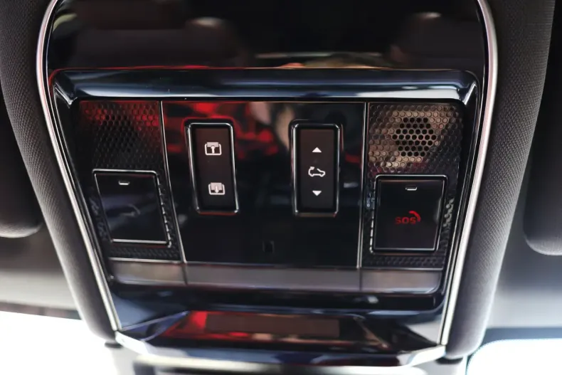 Land Rover Range Rover Sport din 2023 cu 91.084 km - oferta LAN219176 - foto 34