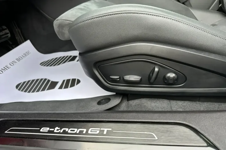 Audi e-tron GT din 2022 cu 59.100 km - oferta AUD219180 - foto 24