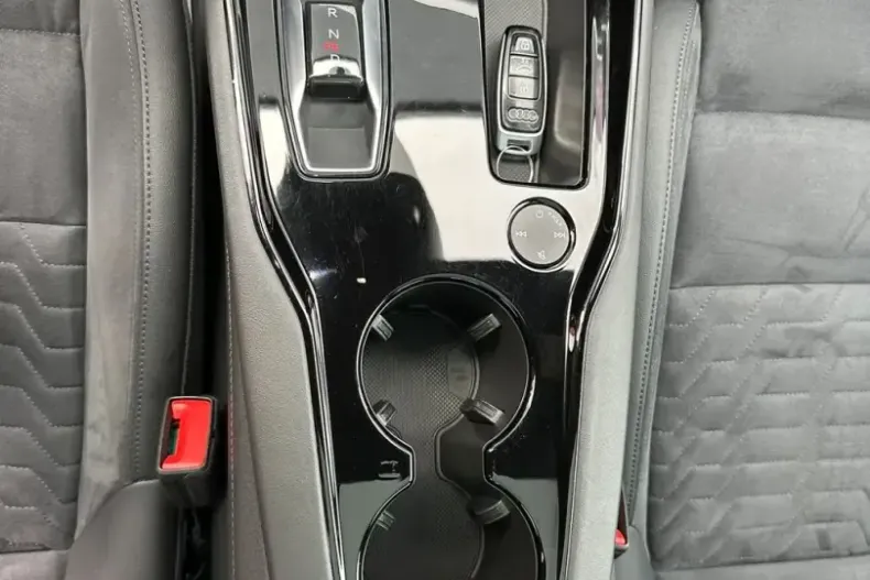 Audi e-tron GT din 2022 cu 59.100 km - oferta AUD219180 - foto 26