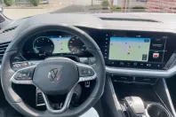 Volkswagen Touareg din 2025 cu 10.500 km - oferta VOL219189 - foto 18