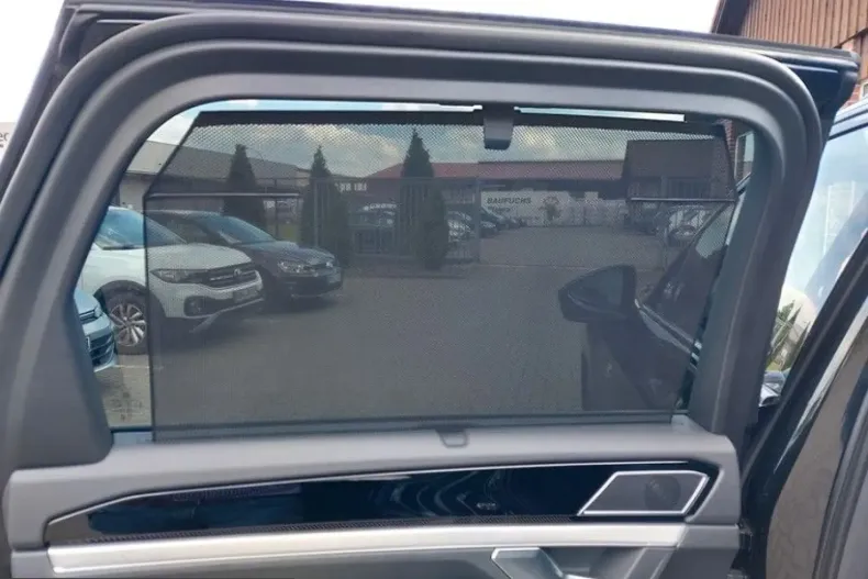Volkswagen Touareg din 2025 cu 10.500 km - oferta VOL219189 - foto 38