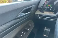 Volkswagen Golf din 2024 cu 16.900 km - oferta VOL219190 - foto 24